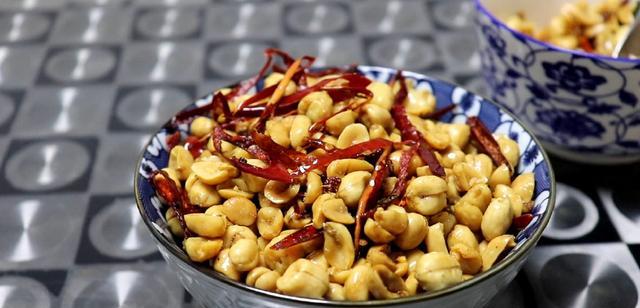 酒鬼花生的做法视频