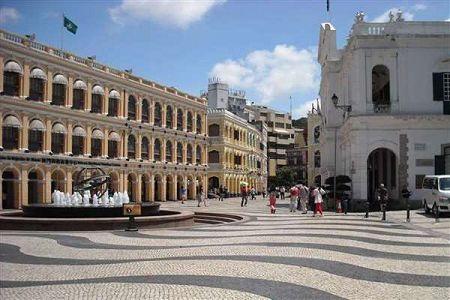 学电商哪个学校好