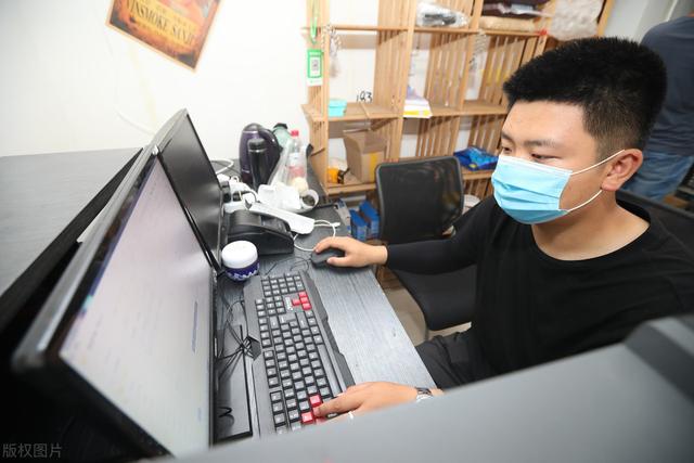 做电商一个月可以赚多少钱 做电商一个月可以赚多少钱